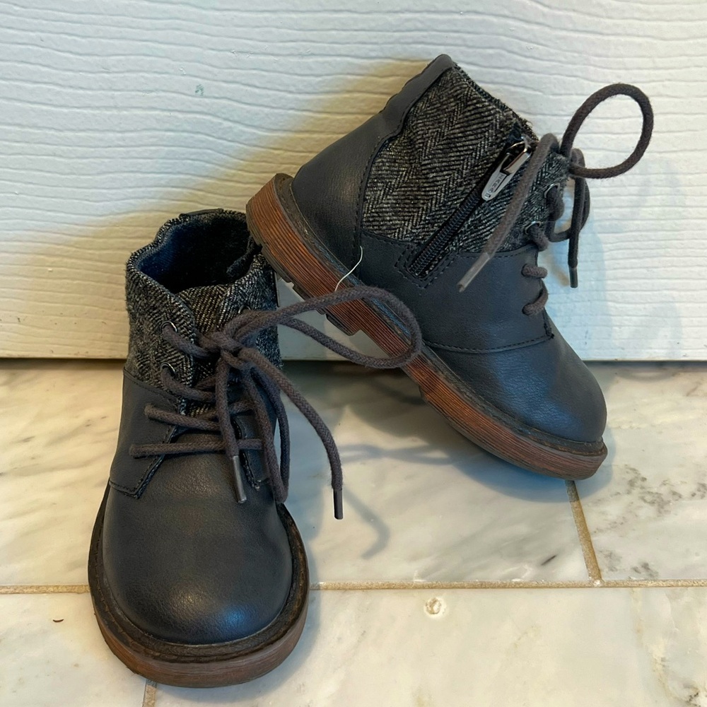 Baby Zara Boots, toddler boys size 23, brown